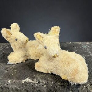 Pier 1 Imports Sisal Deer Figurines Set of 2 Tan Straw Woodland Fawn Lightweight